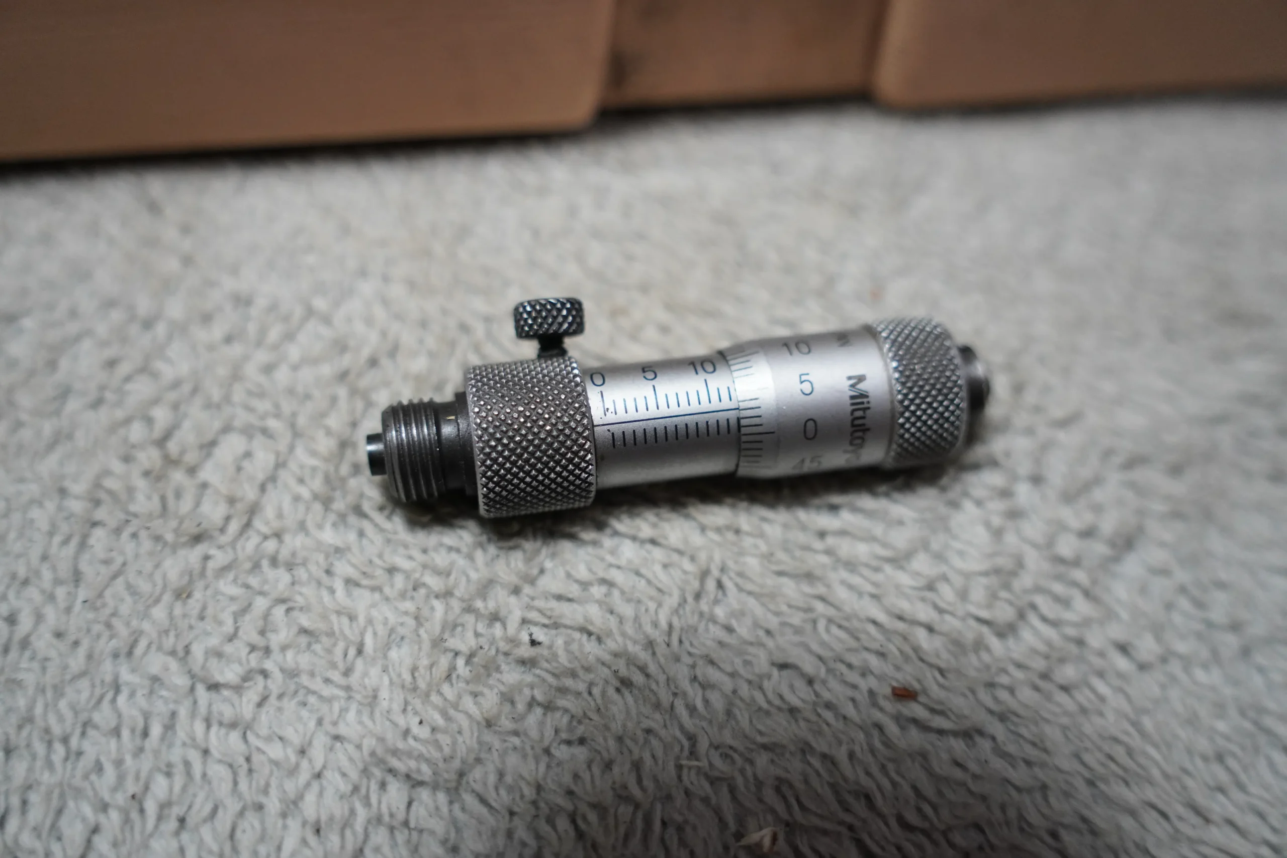 MITUTOYO Inside Micrometer 50-1000mm (Extension Type), 0.01mm Resolution - Image 2