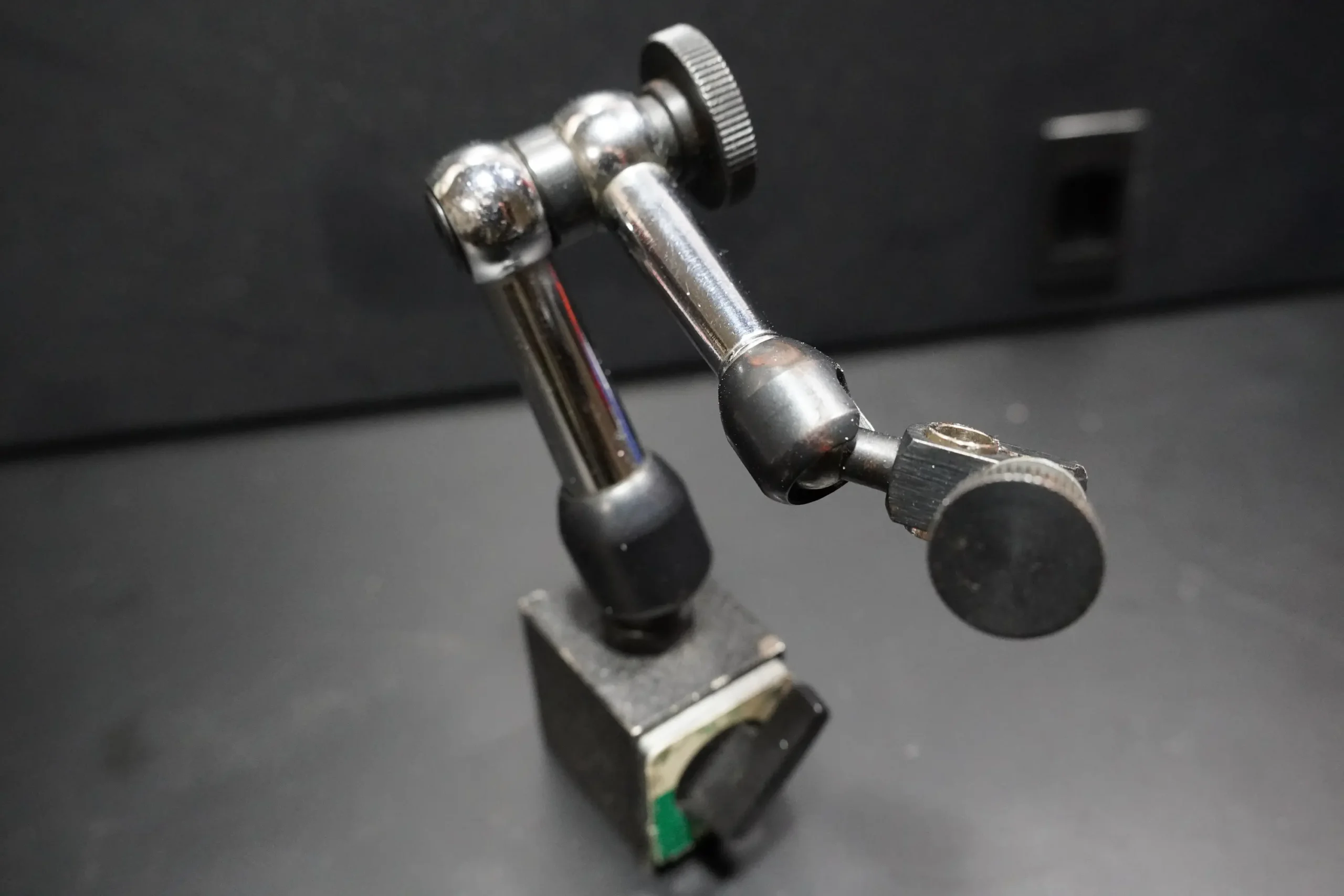 TRUSCO TML‑25 Magnetic Base Small‑Lock Type - Image 5