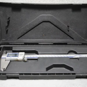 MITUTOYO Digital Vernier Caliper 200mm - Coolant Proof
