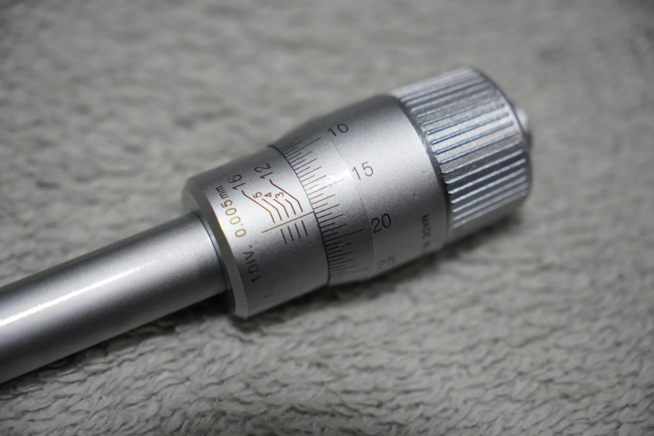 MITUTOYO Three-point Internal Micrometer 12-16mm, 0.005mm + 16mm Setting Ring - Image 7