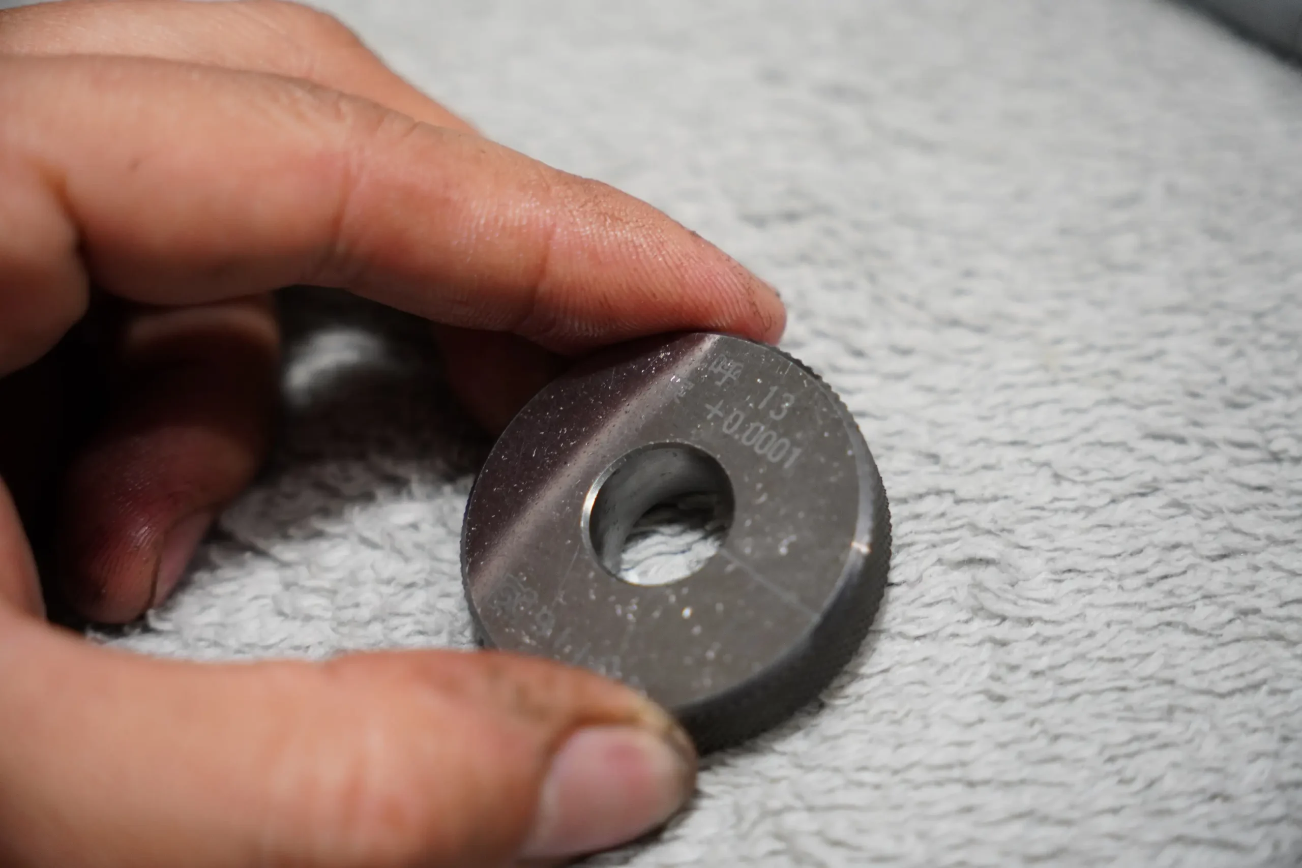 MITUTOYO Three-point Internal Micrometer 12-16mm, 0.005mm + 16mm Setting Ring - Image 10