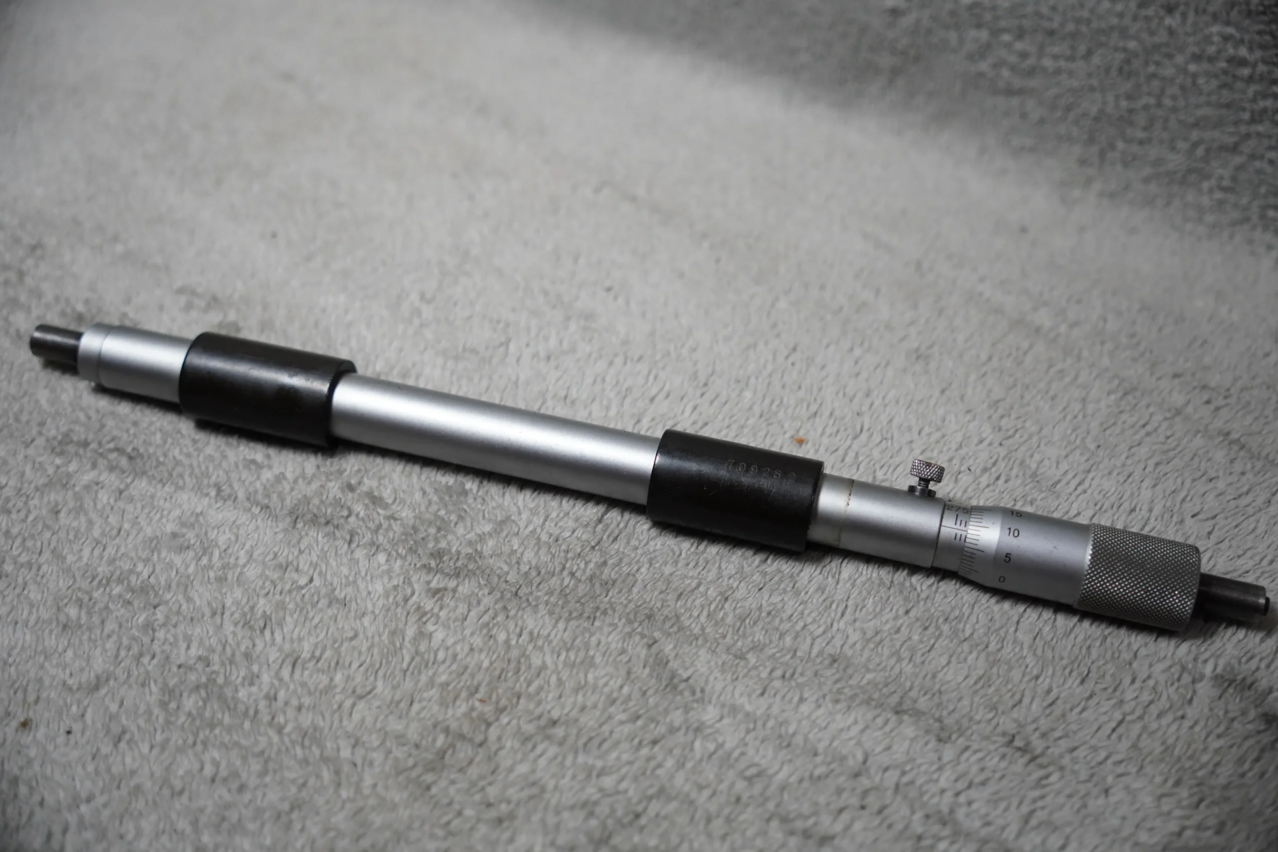 Inside Micrometer – 275–300 mm, 0.01 mm Resolution (Unbranded) - Image 3