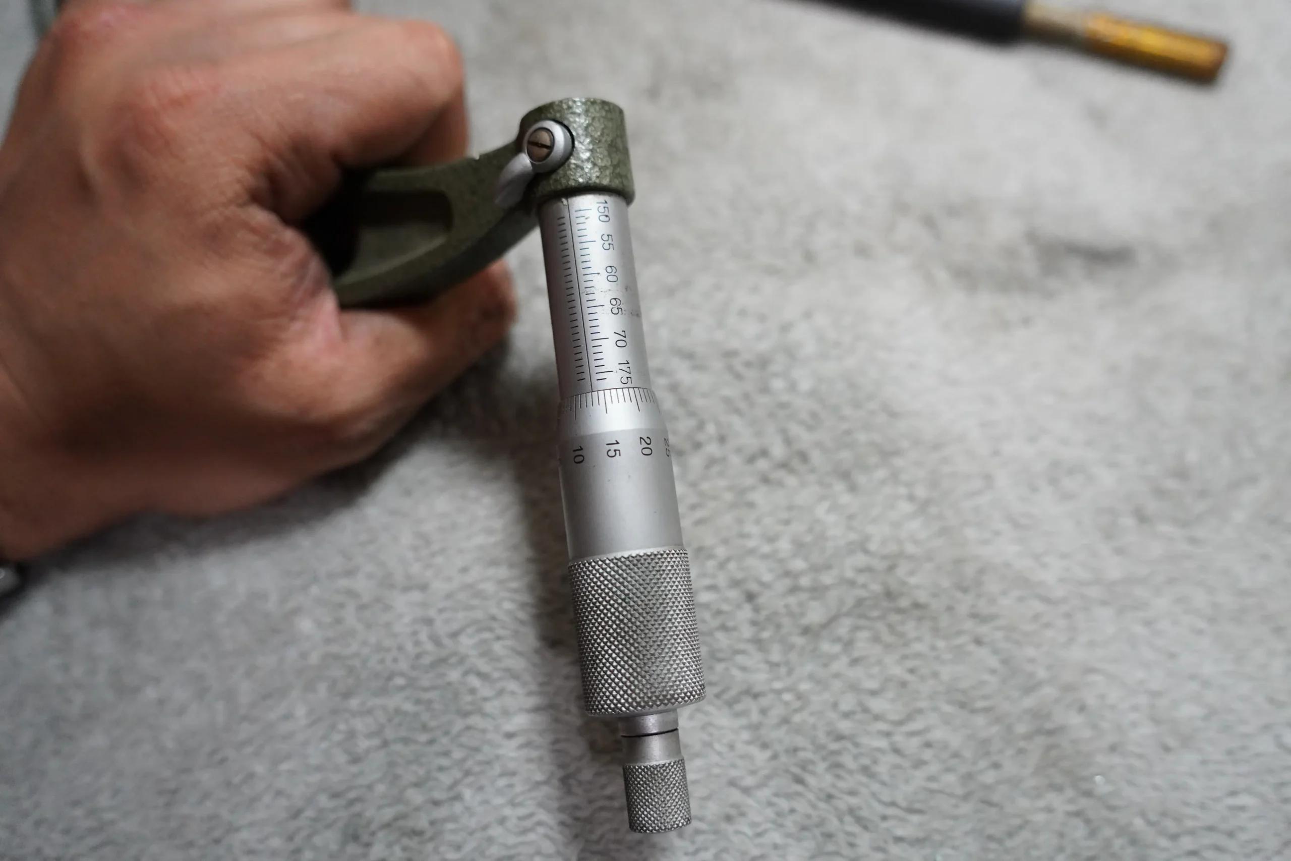 MITUTOYO – Outside Micrometer 150–175 mm, 0.01 mm Resolution - Image 5