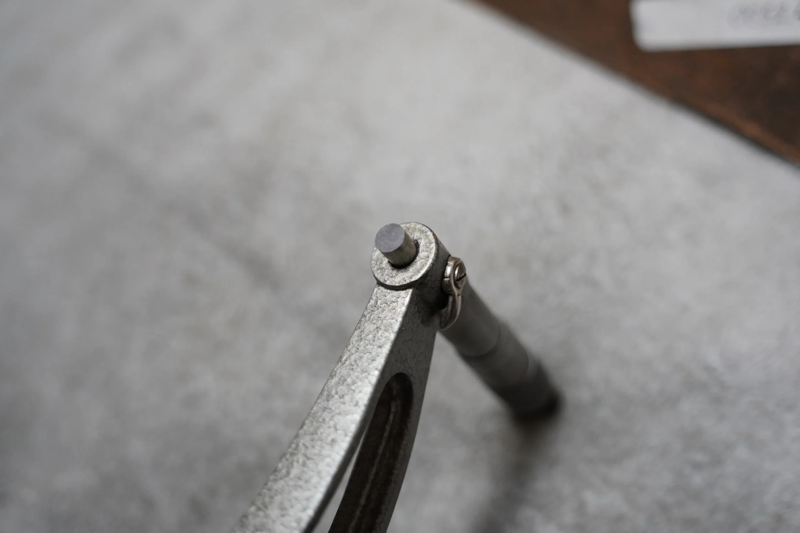 NSK Outside Micrometer 200–225 mm, 0.01 mm Resolution - Image 6