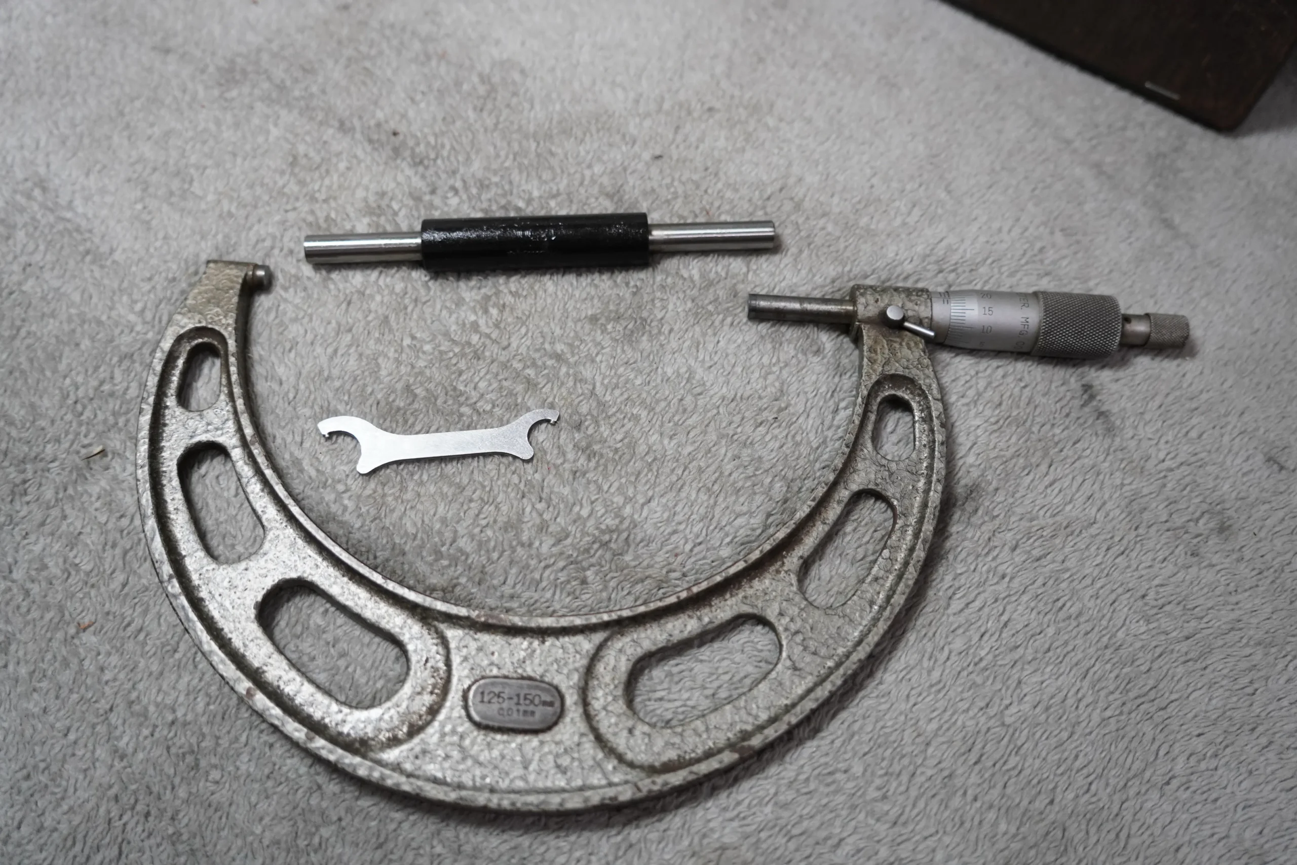 NSK Outside Micrometer – 125–150 mm, 0.01 mm Resolution - Image 9
