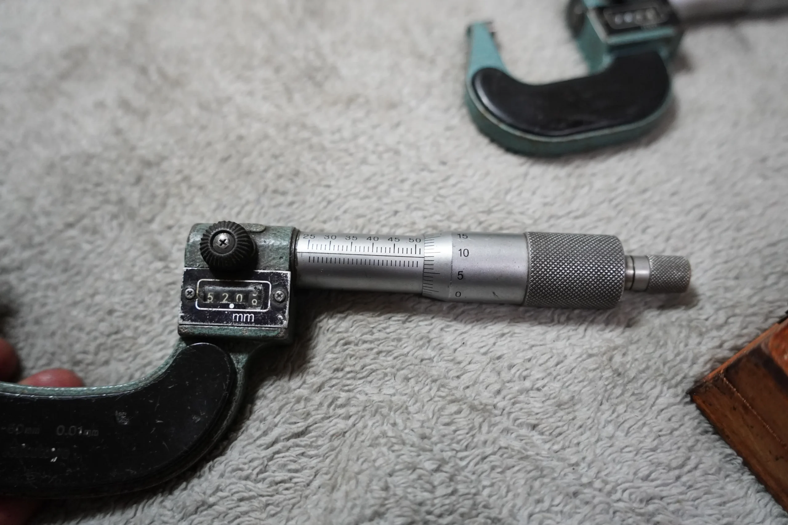 Set of 2 MITUTOYO Digit-counter Outside Micrometer 0-25mm, 50-75mm , 0.01mm Resolution - Image 5