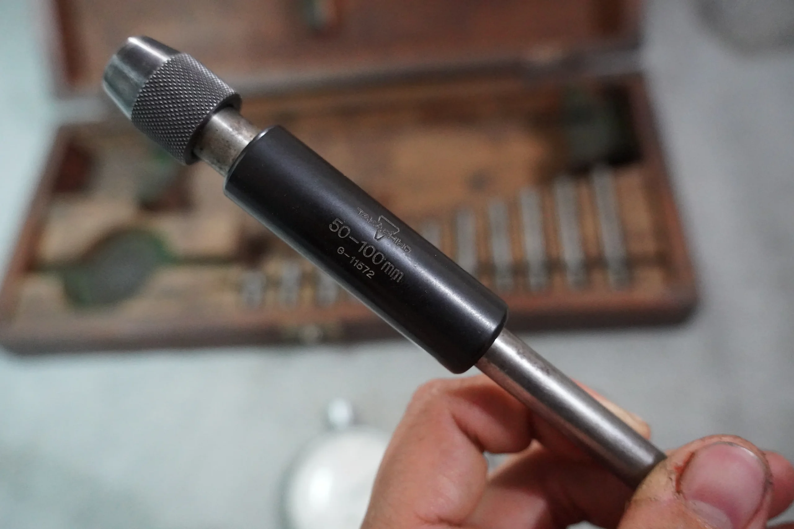 TOYOSEIKI Dial Bore Gauge 50–150 mm Range (c/w Peacock Dial Indicator 5mm, 0.01mm) - Image 8
