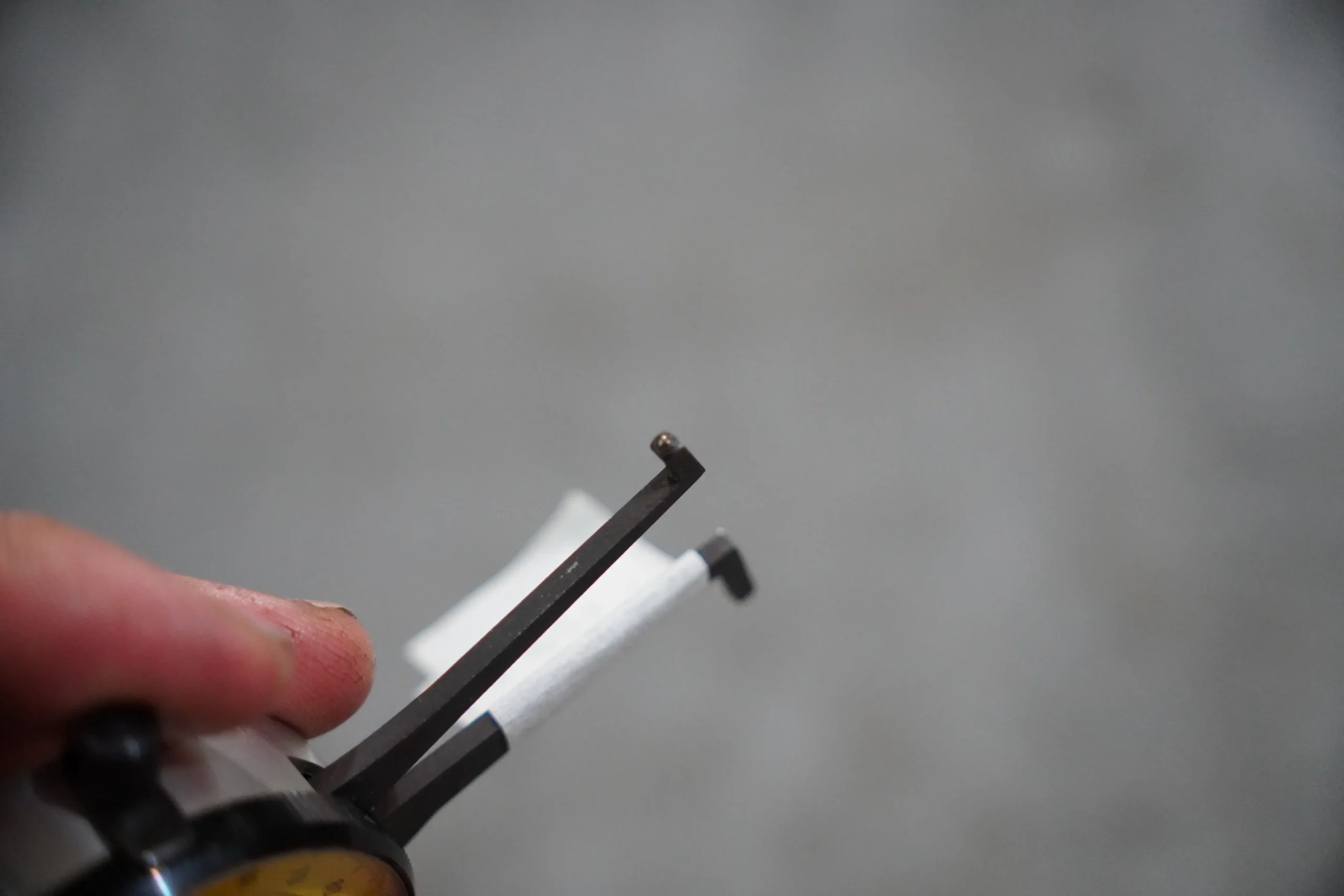 NSK Dial Internal Bore Gauge 20–32 mm, 0.01mm Resolution - Image 2