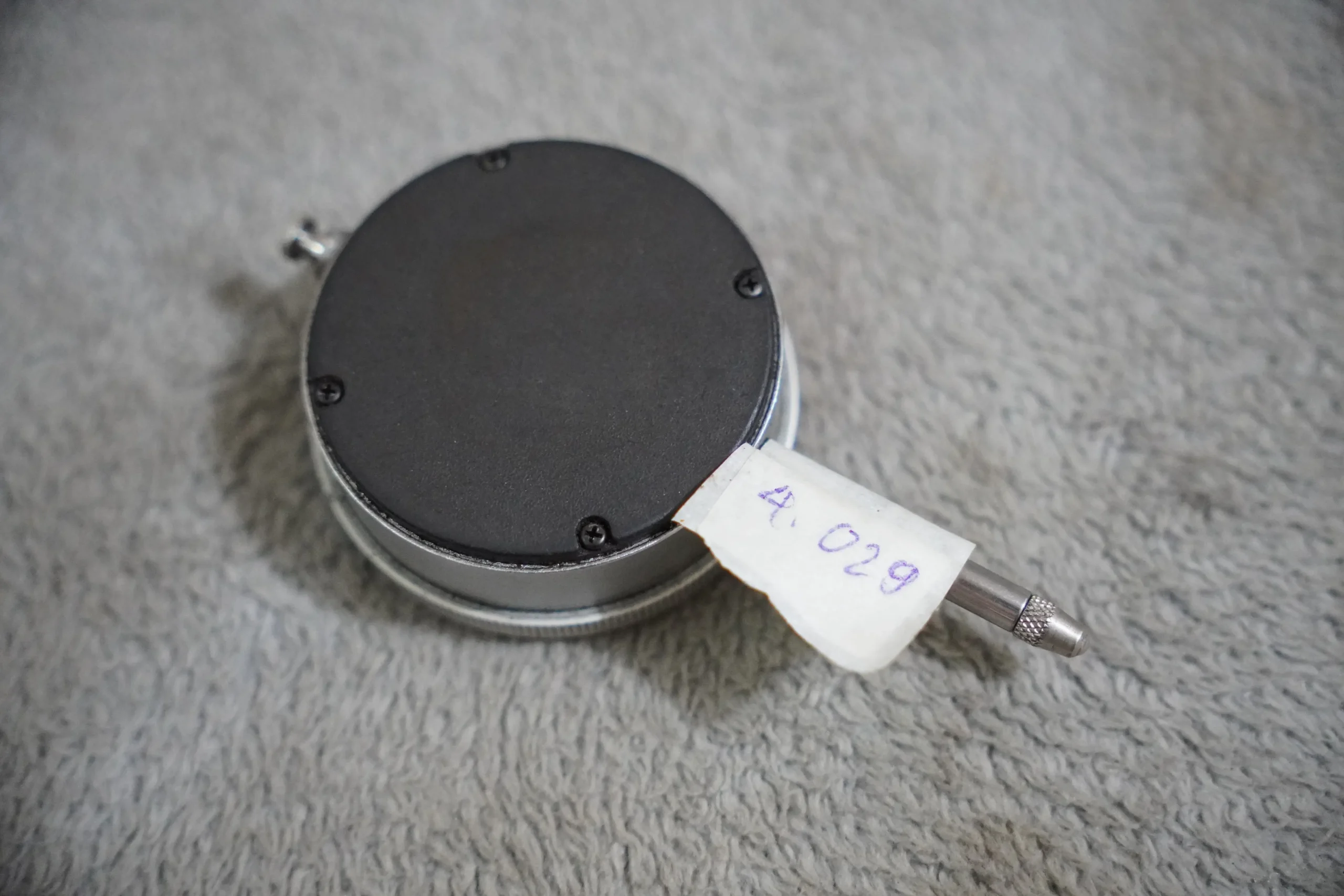 MITUTOYO‑NICCO Dial Indicator – 10mm Range, 0.01mm Resolution - Image 4