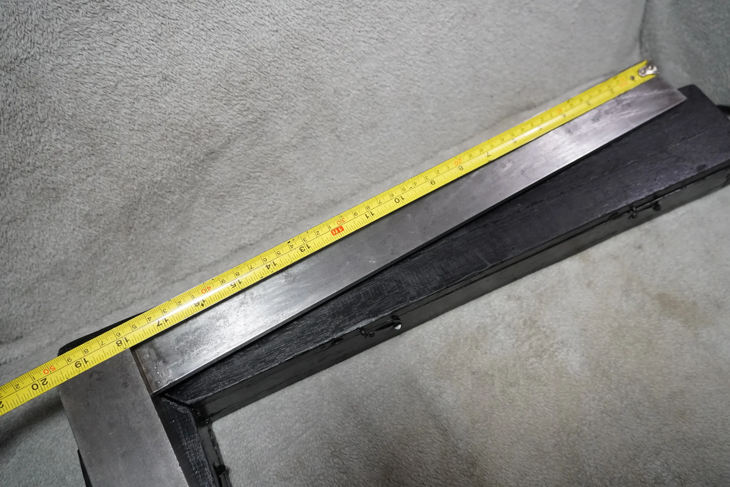 FUJISEIMITSU KEIKI Engineering Square – 500 × 300mm (c/w Wooden Case) - Image 9