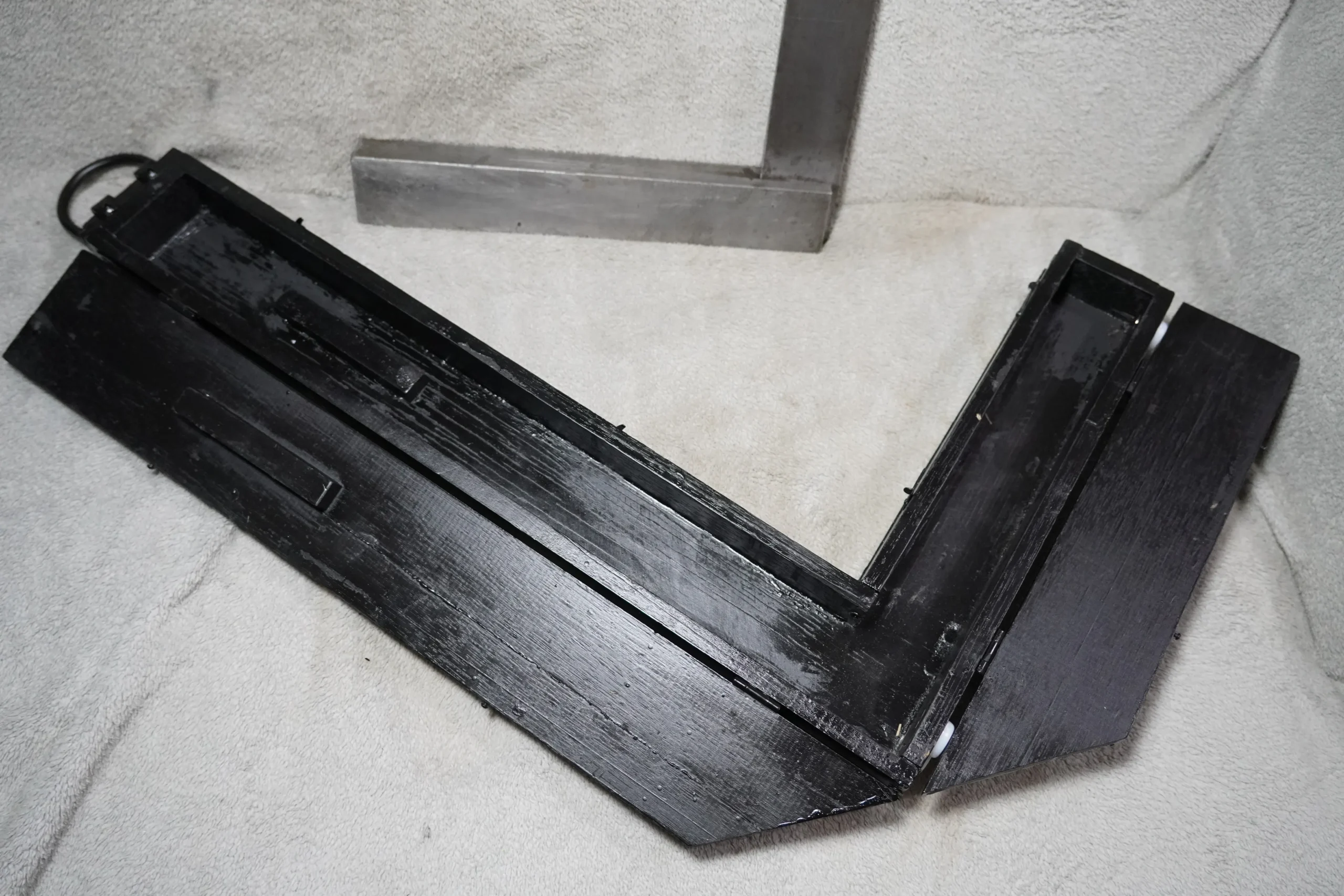 FUJISEIMITSU KEIKI Engineering Square – 500 × 300mm (c/w Wooden Case) - Image 2